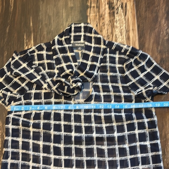 Modcloth Tie-front blouse - Picture 5 of 6